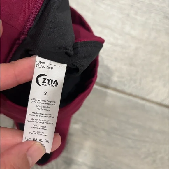 Zyia Women's Burgundy Sports Bra Size Small - Picture 3 of 3